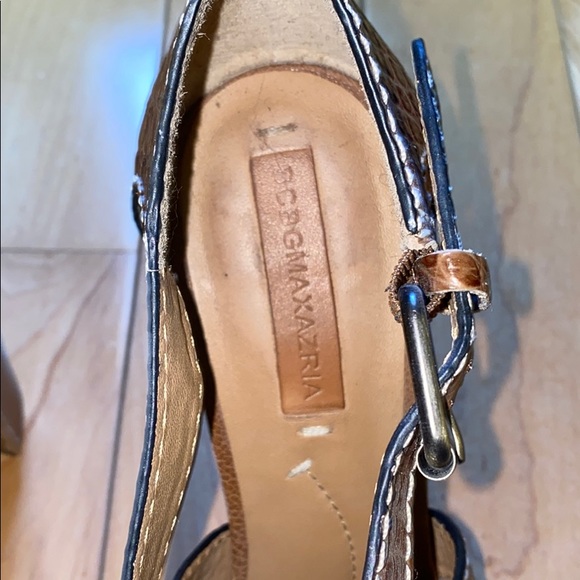 BCBG heels - Picture 6 of 6